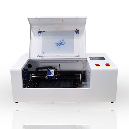 CO2 Laser Cutting Machine